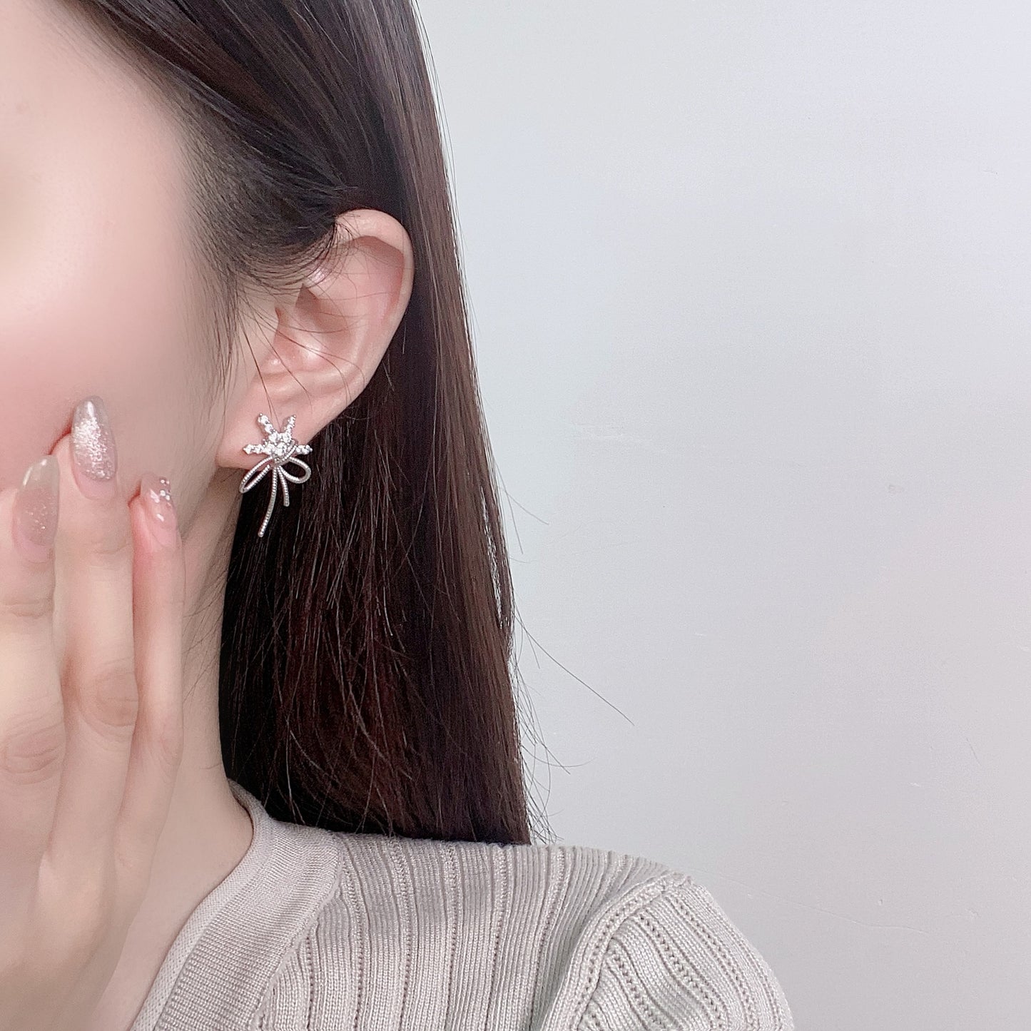 G&R Ribbon Snow Bow Zirconia Stud Earrings925Silver Needle