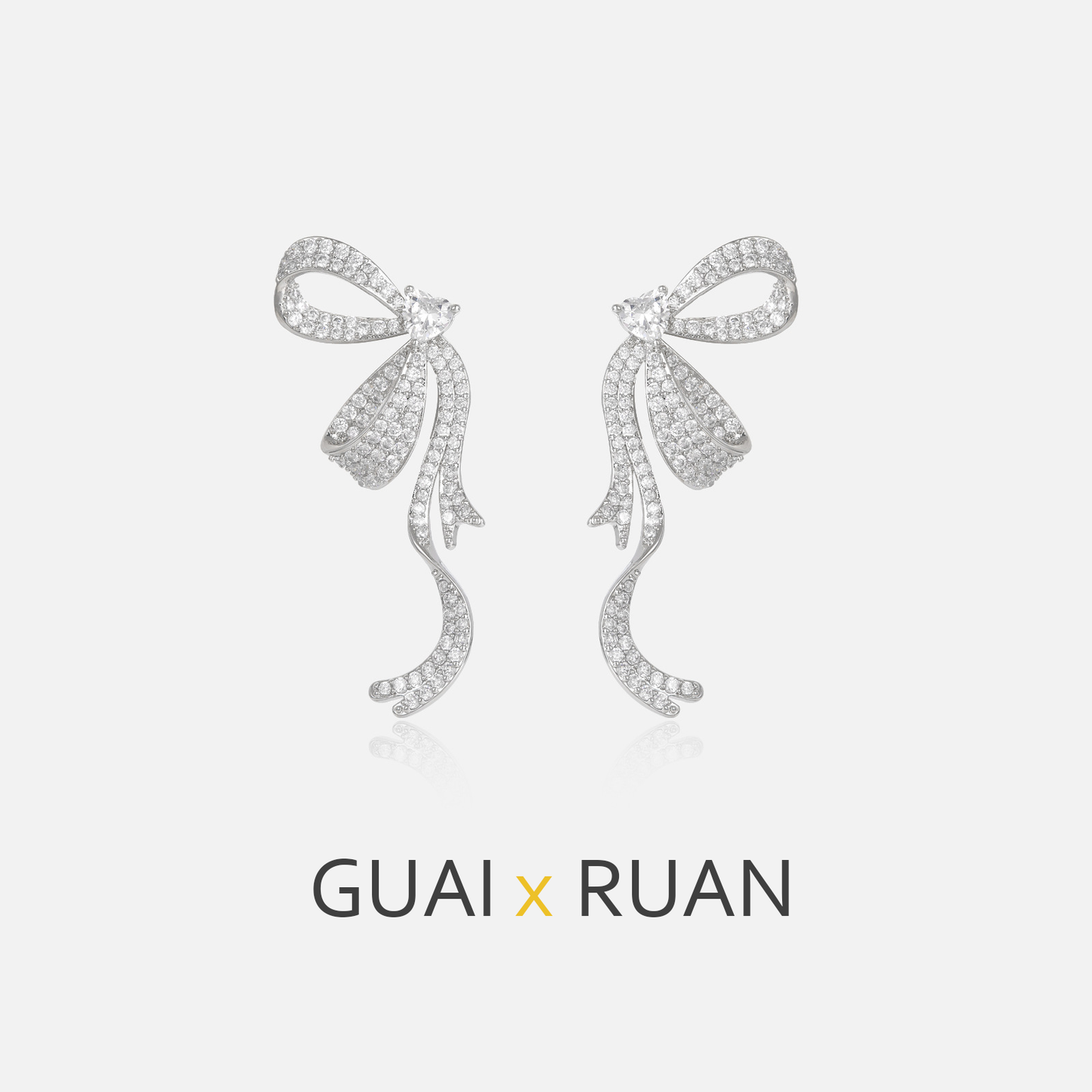 G&R Light Luxury Zircon Symmetrical Half Bow Earrings925Silver