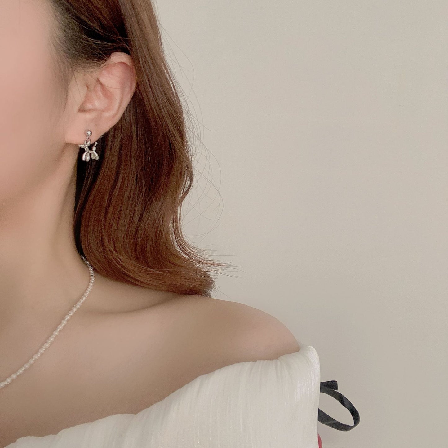 G&R Balloon Dog925Silver Stud Earrings with a Sense of Sophistication