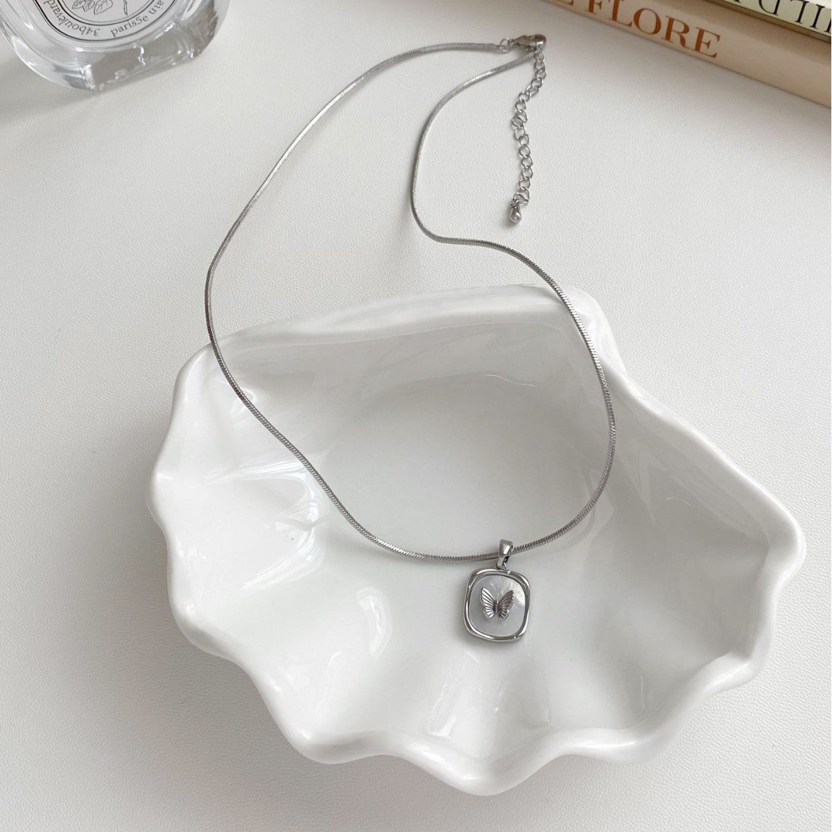 G&R Square Mother-of-Pearl Necklace for Women, Light Luxury, Niche Butterfly