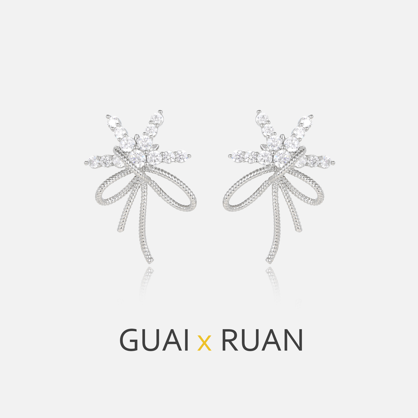 G&R Ribbon Snow Bow Zirconia Stud Earrings925Silver Needle