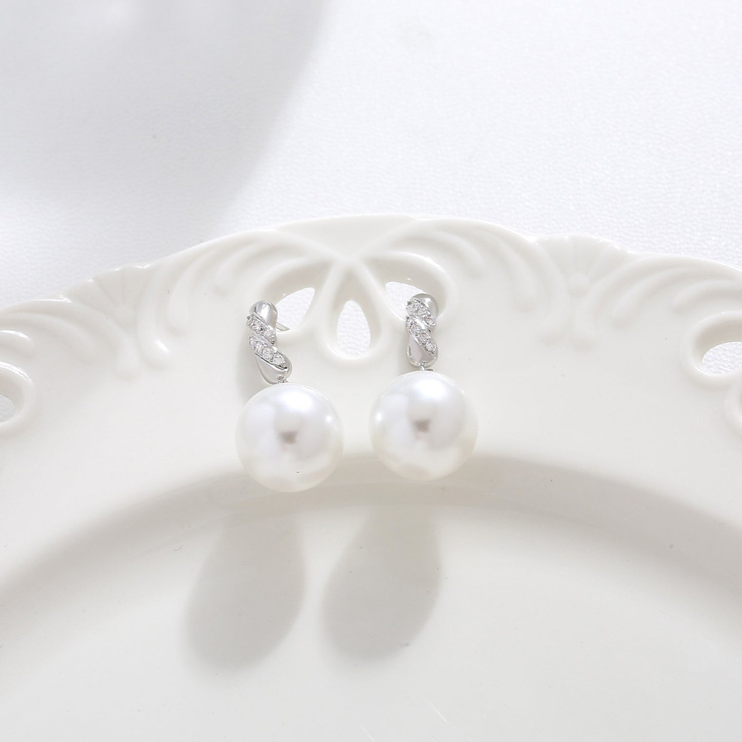 G&R Pearl Small Earrings Design Sense Studs Light Luxury High-end Earrings for Women925Silver