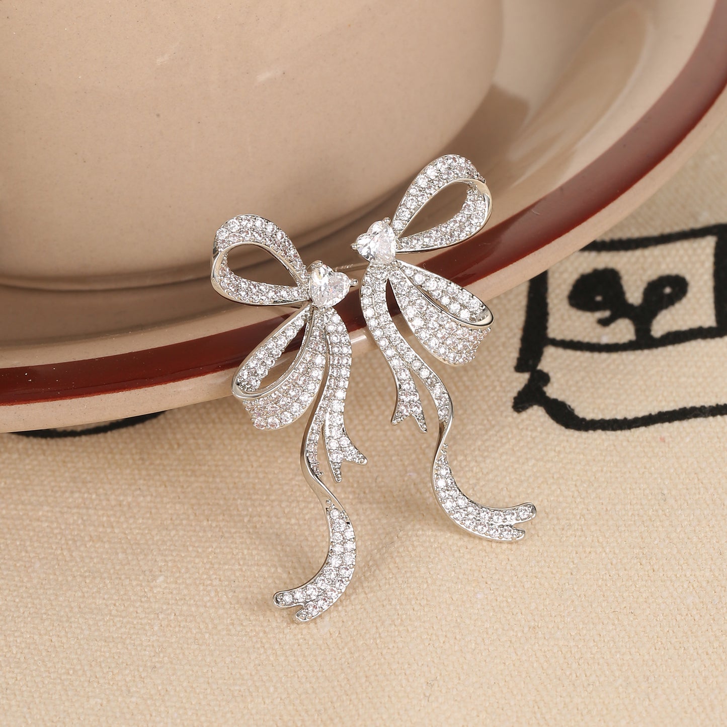 G&R Light Luxury Zircon Symmetrical Half Bow Earrings925Silver