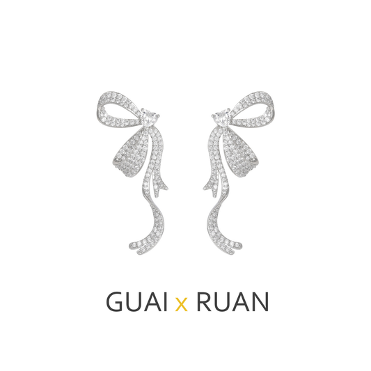 G&R Light Luxury Zircon Symmetrical Half Bow Earrings925Silver