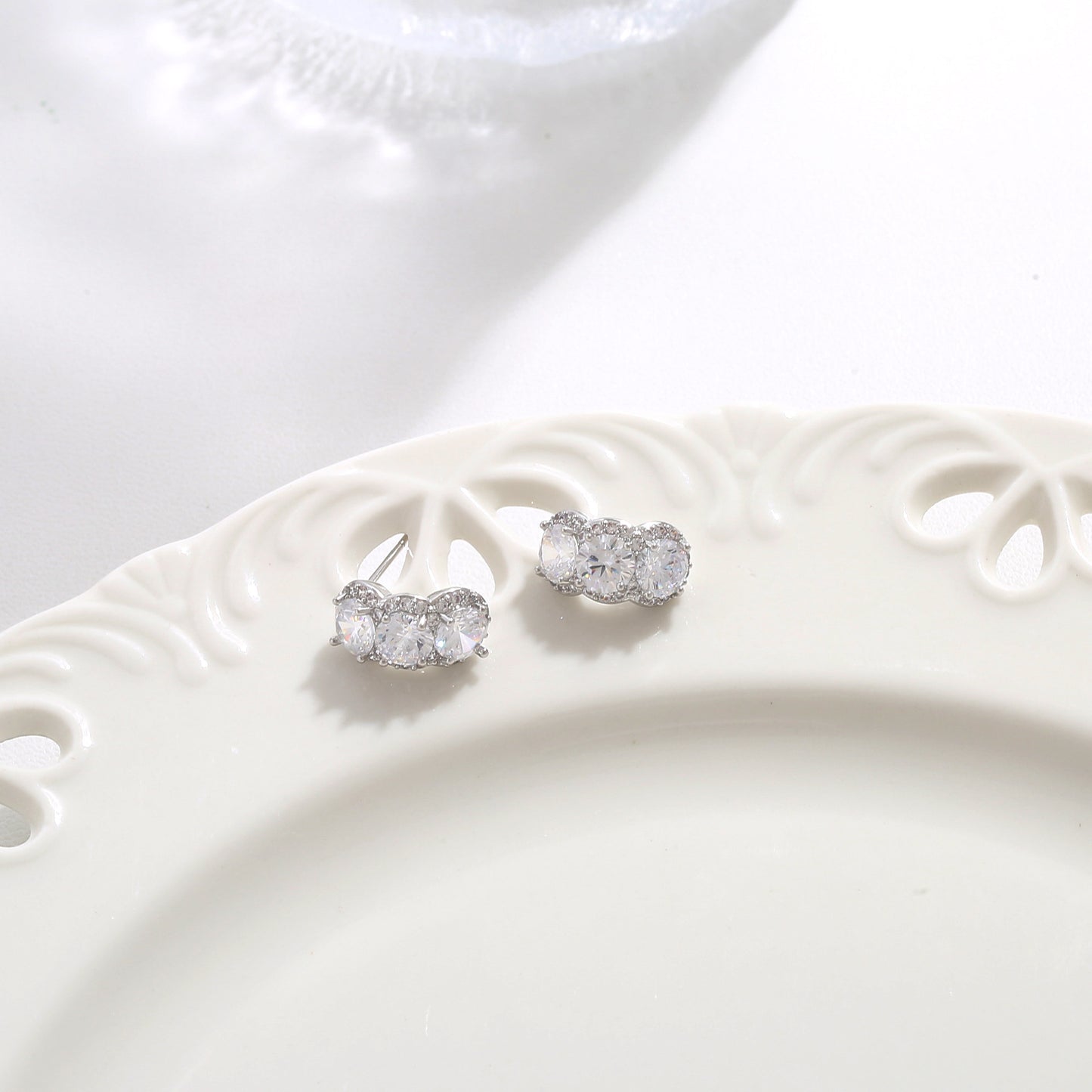 G&R Light Luxury Fashion925Silver Stud Earrings Simple Ear Jewelry