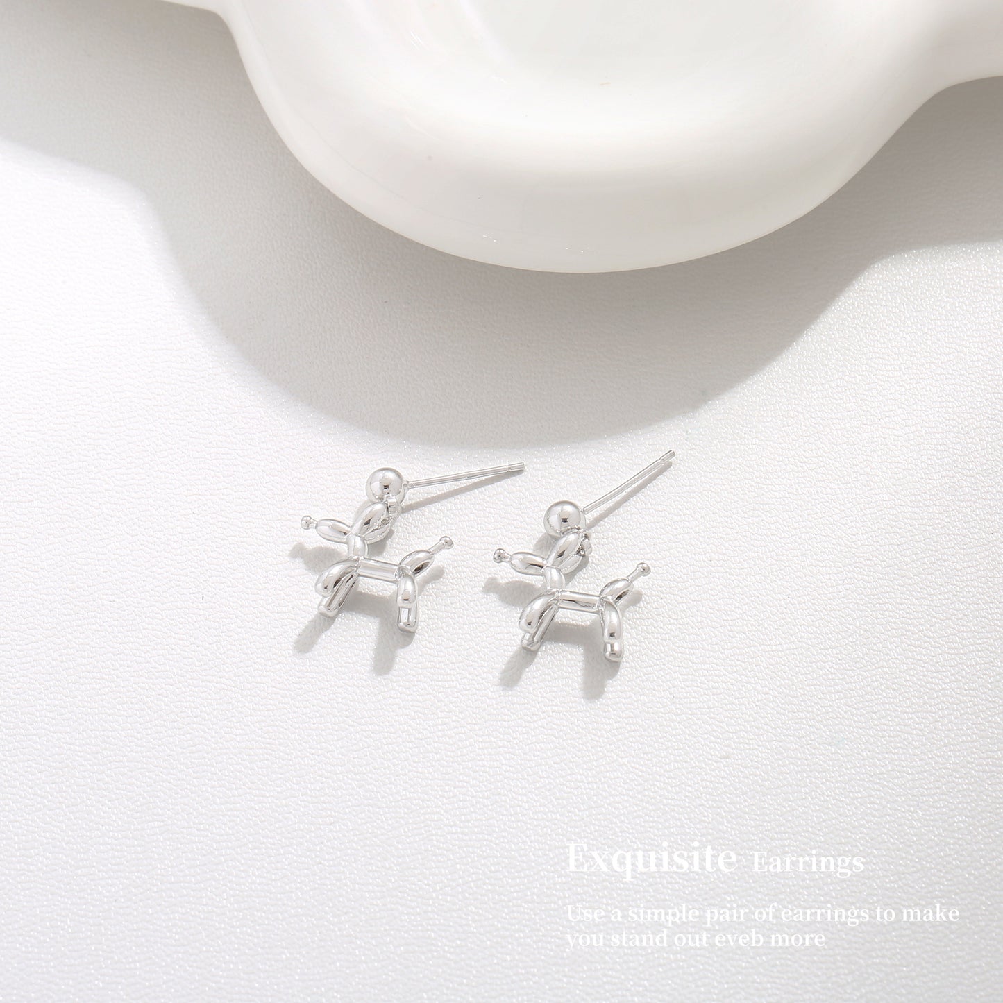 G&R Balloon Dog925Silver Stud Earrings with a Sense of Sophistication