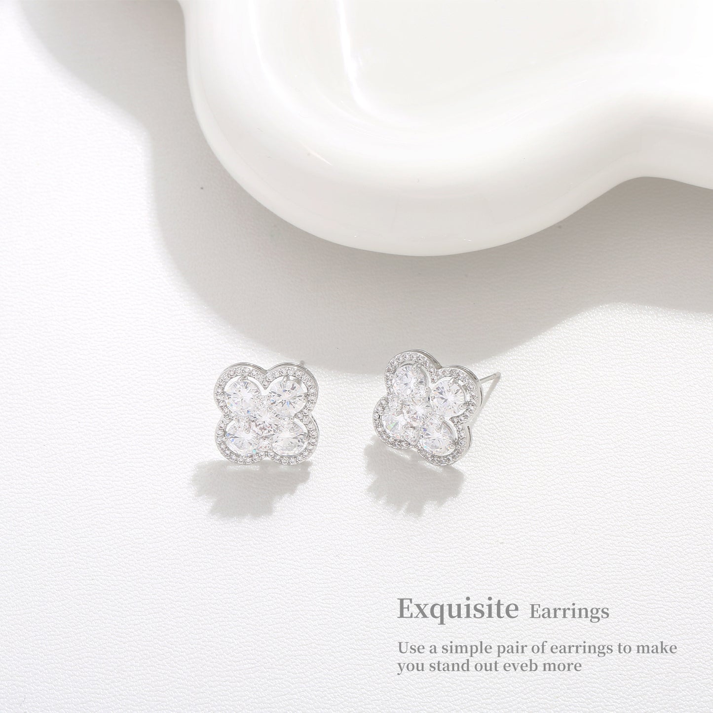 G&R Luxurious Ultra Shiny Earrings925Silver earrings with a high-end feel, lucky four-leaf clover