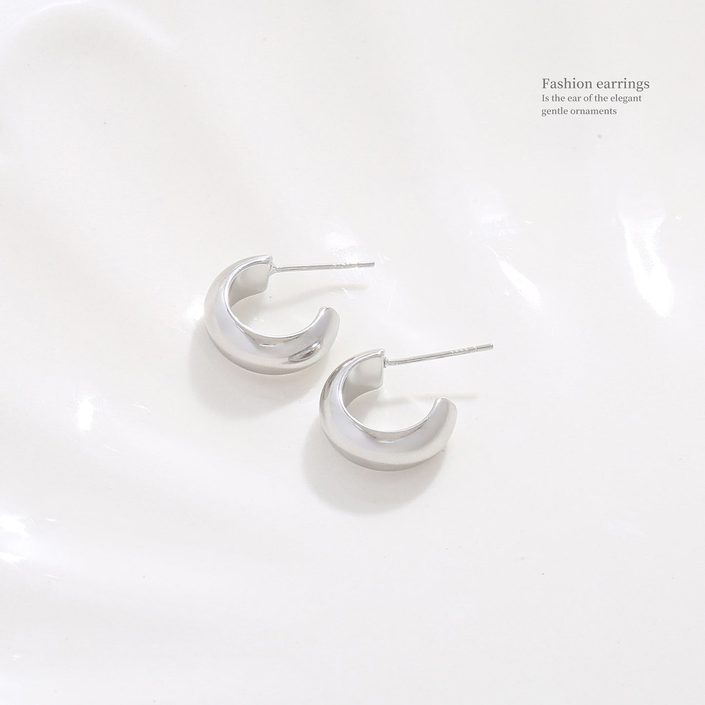 G&R Simple Glossy Finish C Words ins925Silver