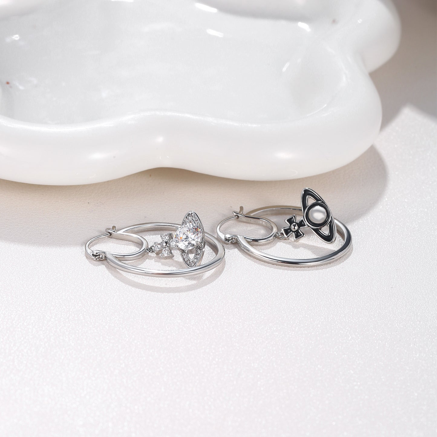 G&R Saturn Black and White Planet Surrounding Geometric Earrings925Silver Earrings