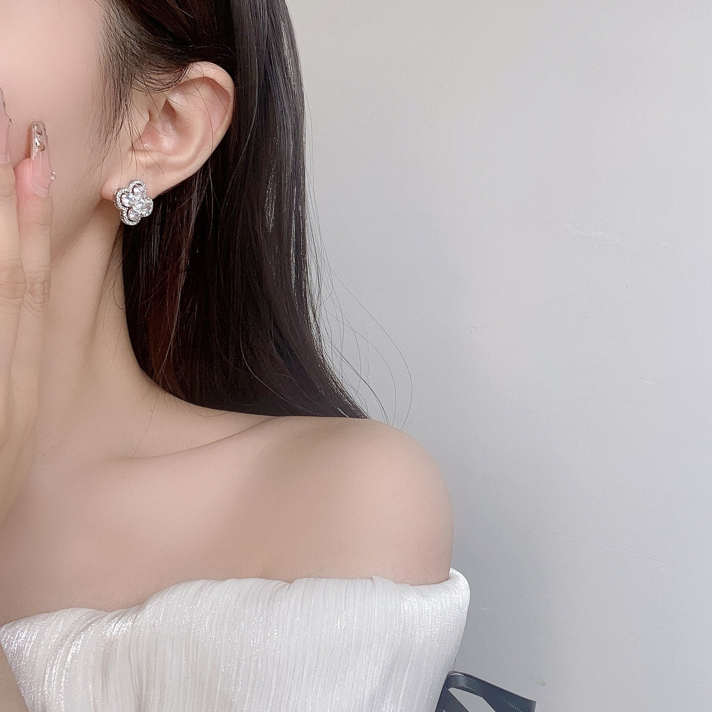 G&R Luxurious Ultra Shiny Earrings925Silver earrings with a high-end feel, lucky four-leaf clover
