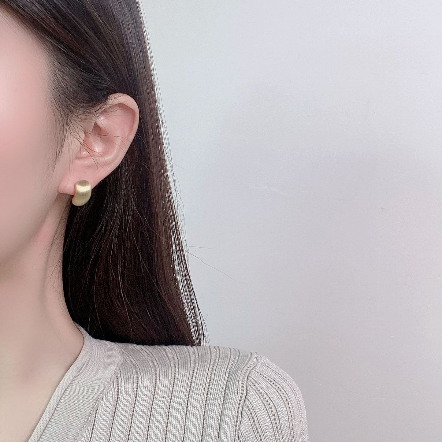 G&R Brushed Surface Bead Earrings925Silver