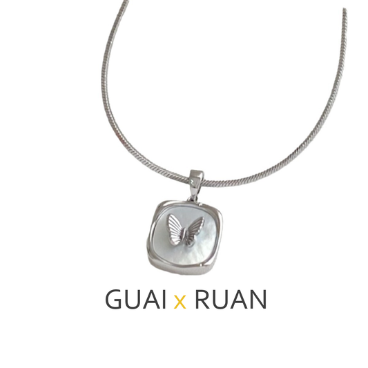 G&R Square Mother-of-Pearl Necklace for Women, Light Luxury, Niche Butterfly