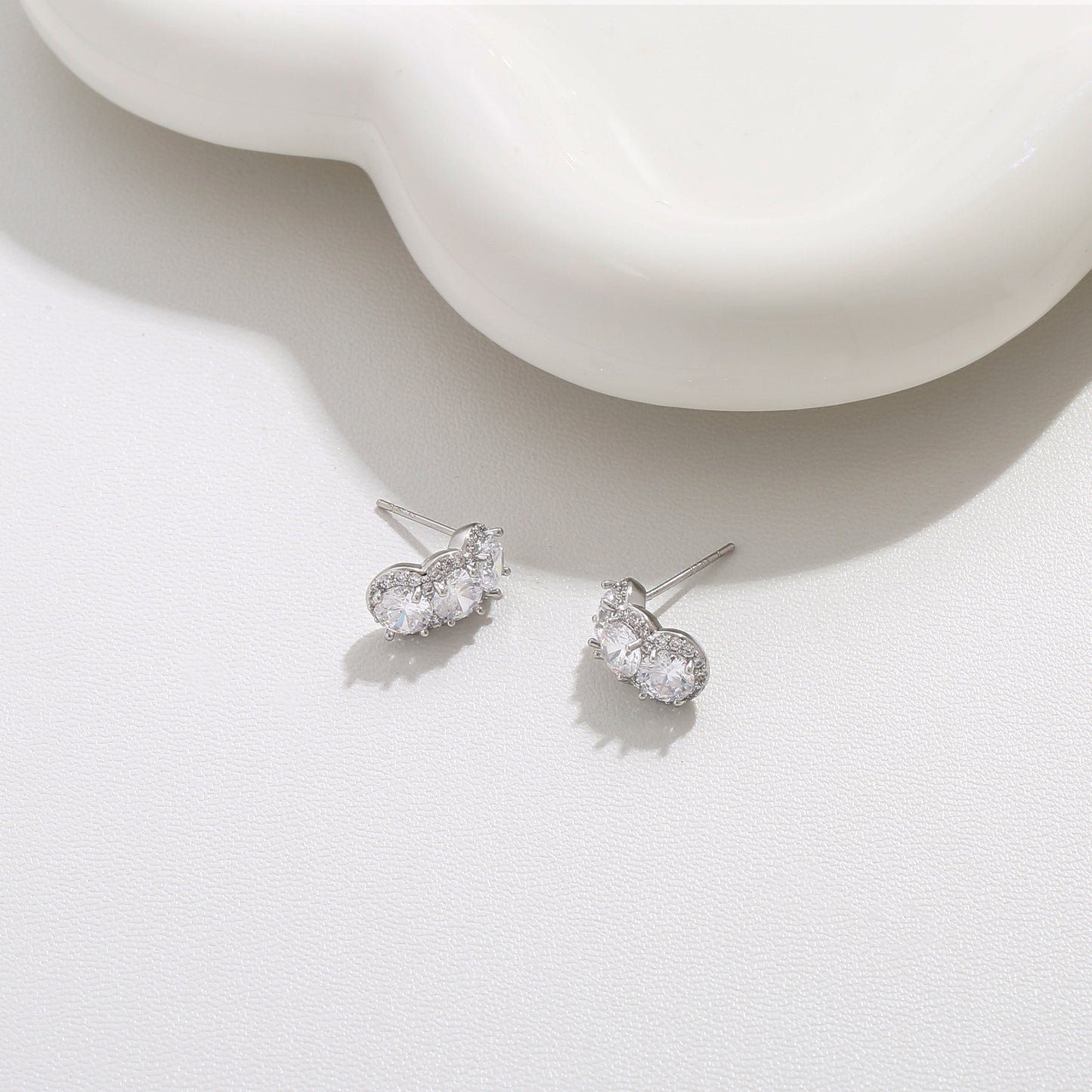 G&R Light Luxury Fashion925Silver Stud Earrings Simple Ear Jewelry