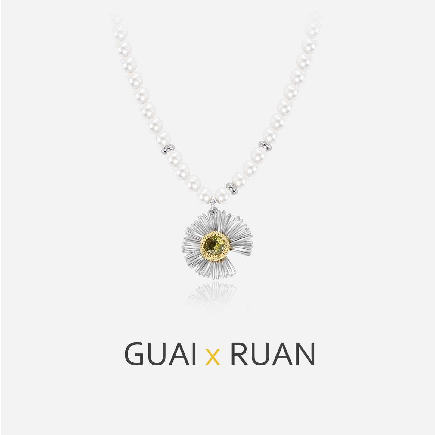 G&R Fresh and Elegant Daisy Necklace Light Luxury High-end Collarbone Chain