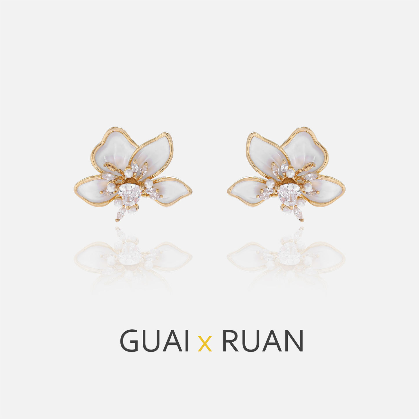 G&R Original Floral Art925Silver Stud Earrings White Drop Earrings