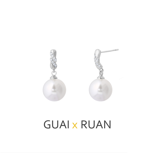 G&R Pearl Small Earrings Design Sense Studs Light Luxury High-end Earrings for Women925Silver