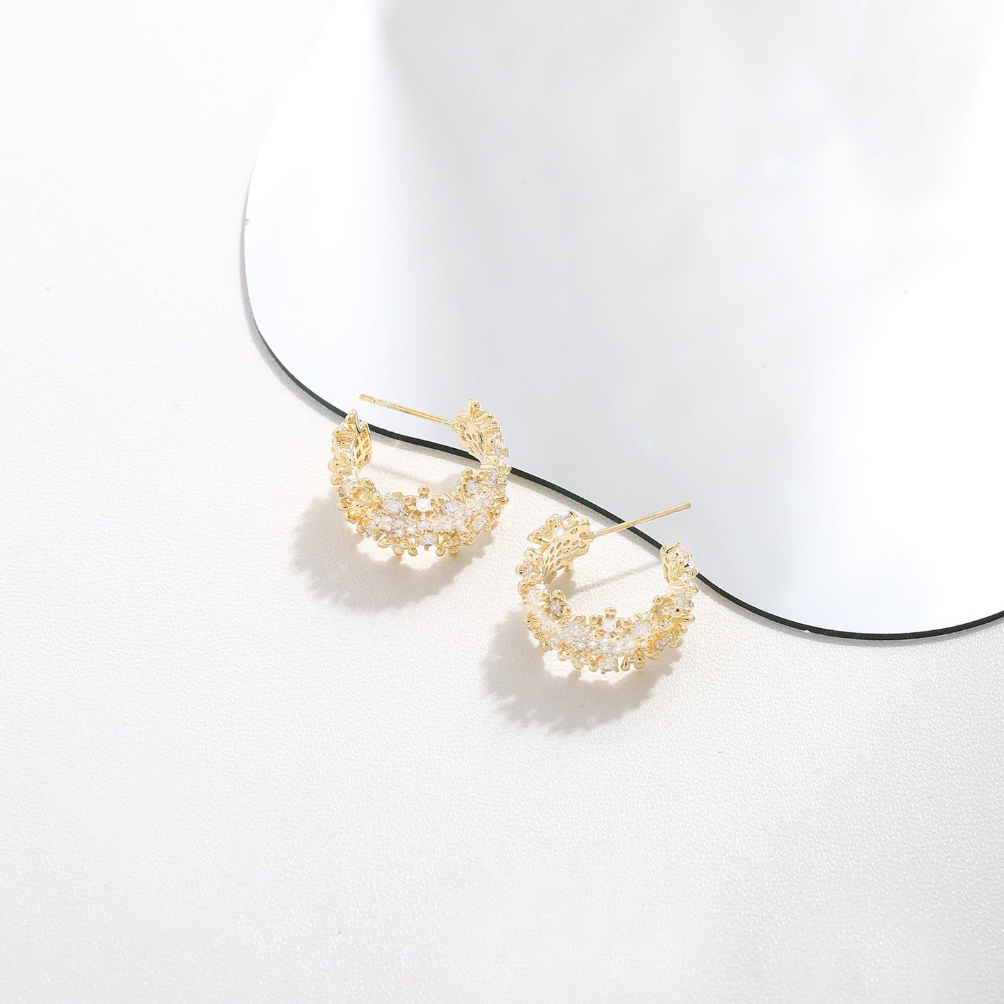 G&R Hollow Floral Stud Earrings 925 Silver Needle High-End Niche Women Zircon Earrings Light Luxury Jewelry Earrings