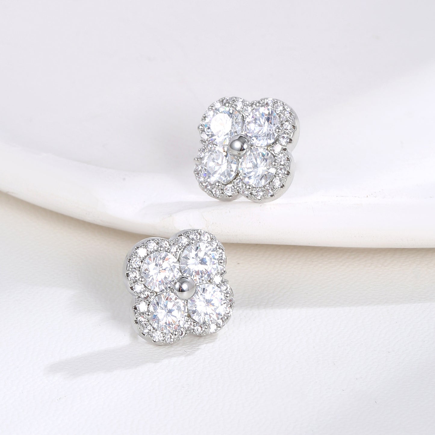 G&R Silver Stud Earrings925Silver Needle Fashionable Elegant Earrings for Women